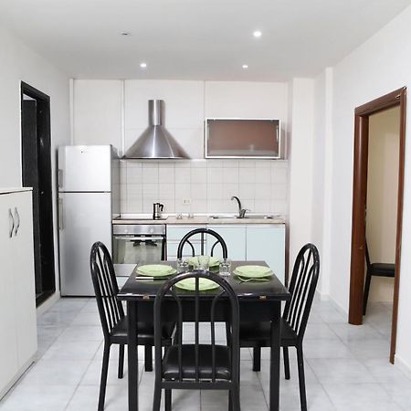 Napoli Centrale Budget Apartment Екстер'єр фото