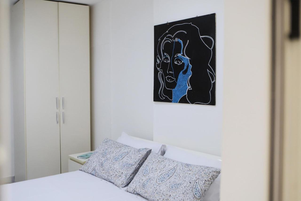 Napoli Centrale Budget Apartment Екстер'єр фото